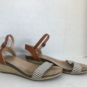 Size 6 Merona Navy, White, Brown 1.5" Wedge Sandal